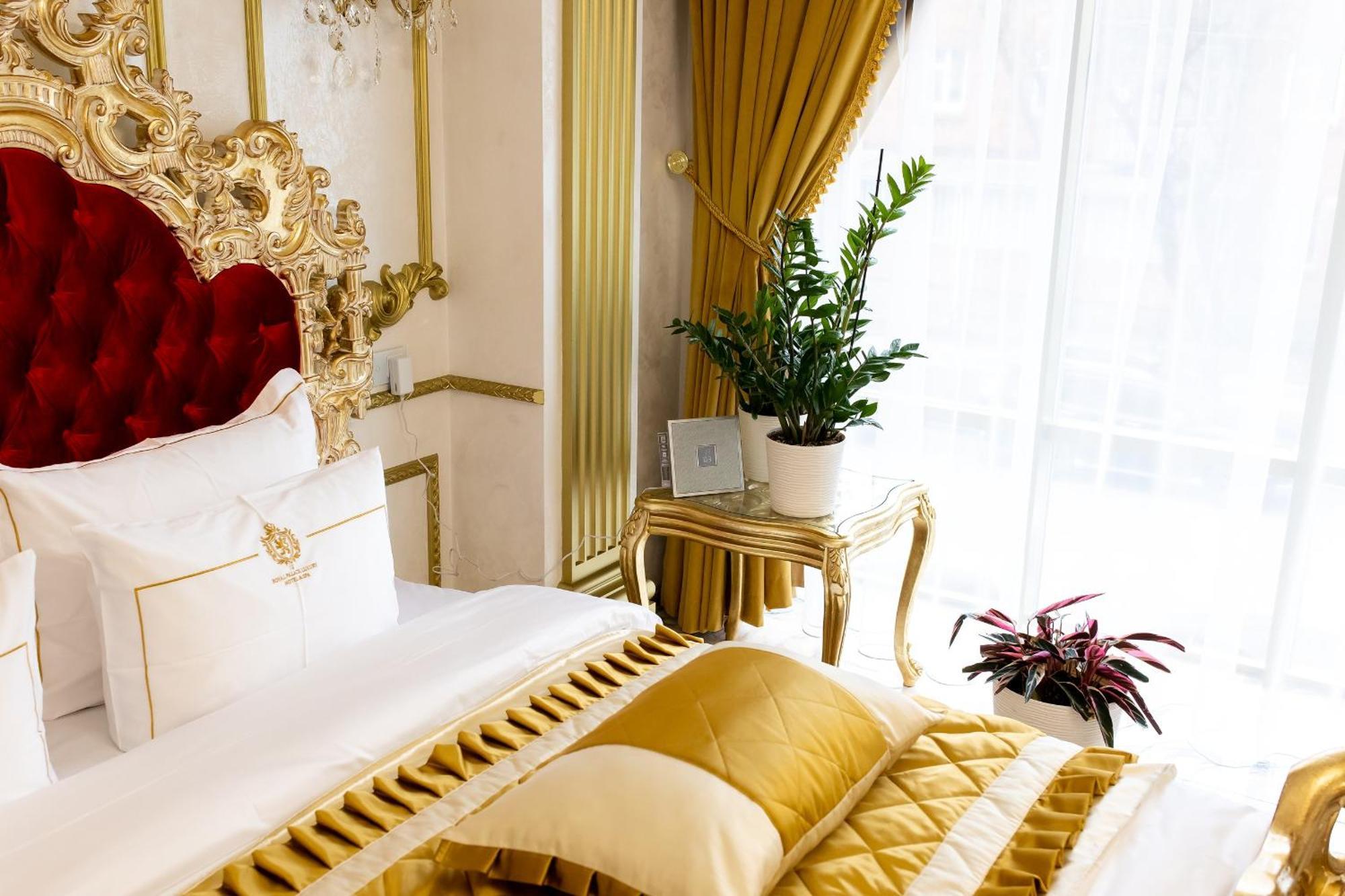 Royal Palace Luxury Hotel And Spa Khmelʼnytsʼkyy Δωμάτιο φωτογραφία