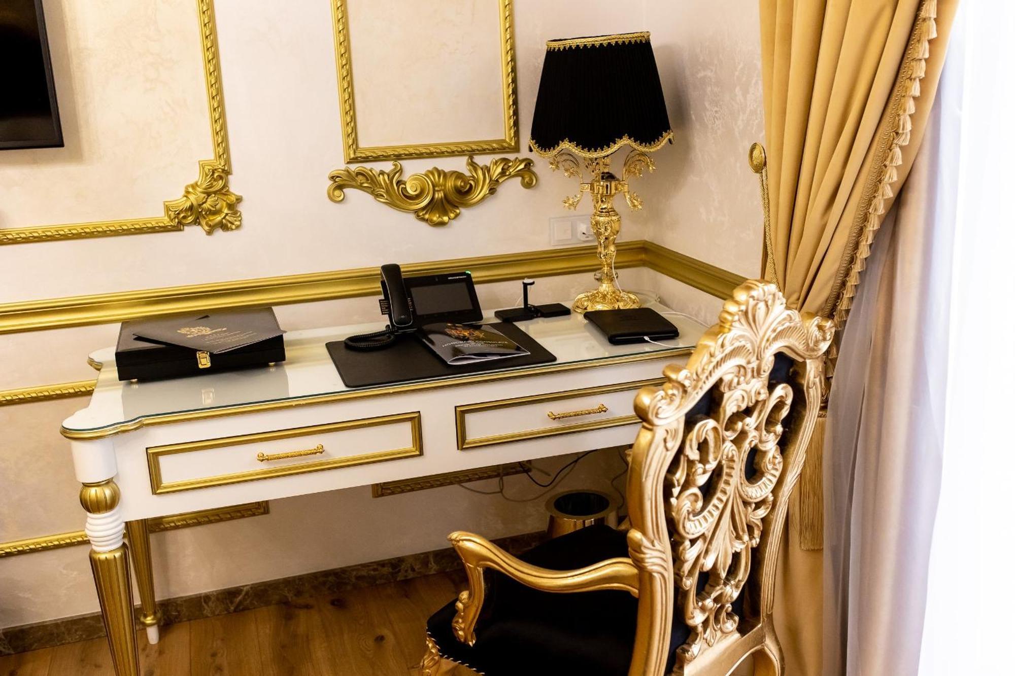 Royal Palace Luxury Hotel And Spa Khmelʼnytsʼkyy Δωμάτιο φωτογραφία