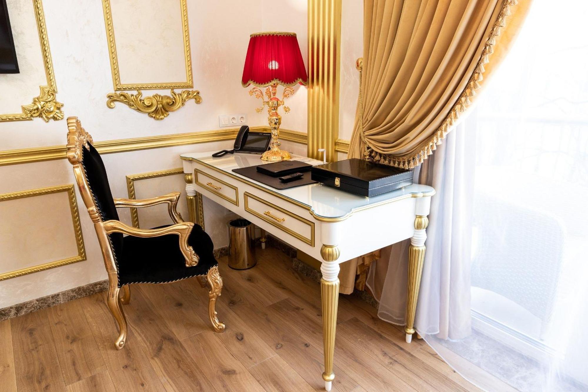 Royal Palace Luxury Hotel And Spa Khmelʼnytsʼkyy Δωμάτιο φωτογραφία
